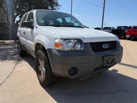 2005 Ford Escape XLS