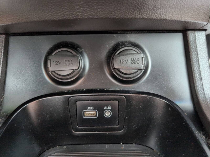 2017 Hyundai Santa Fe SE