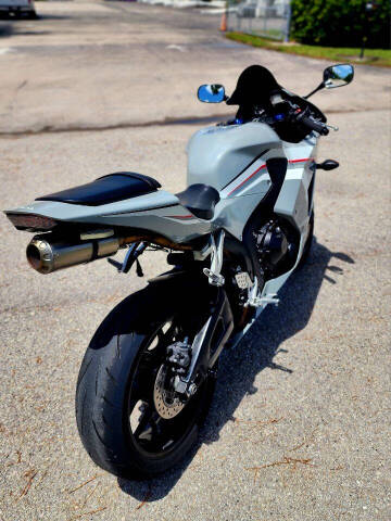 2025 Honda CBR600RR