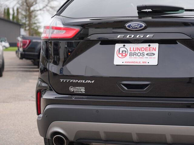 2023 Ford Edge Titanium