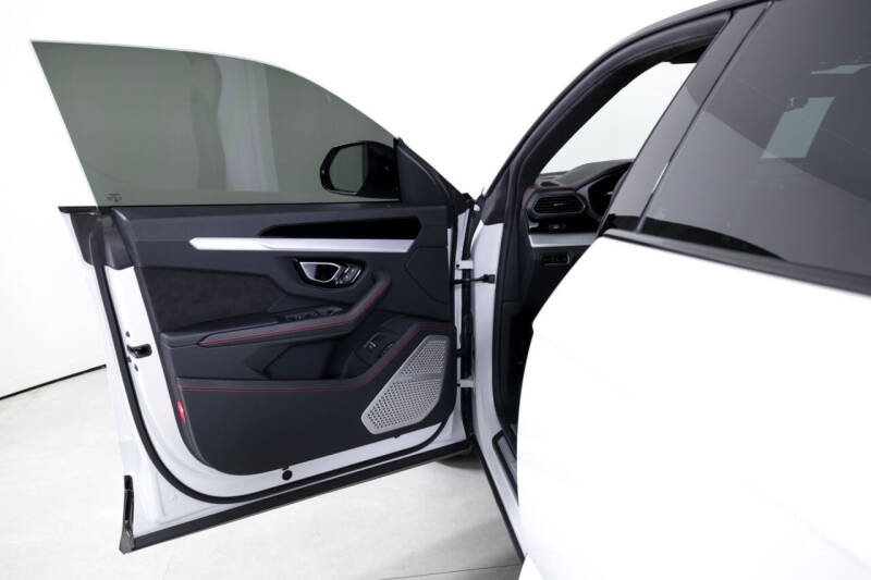 2022 Lamborghini Urus