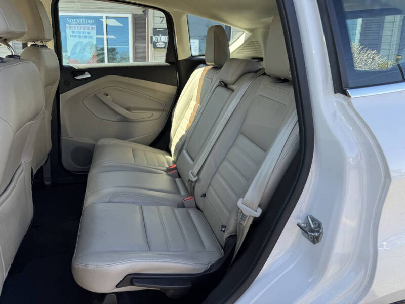 2017 Ford C-MAX Energi Titanium