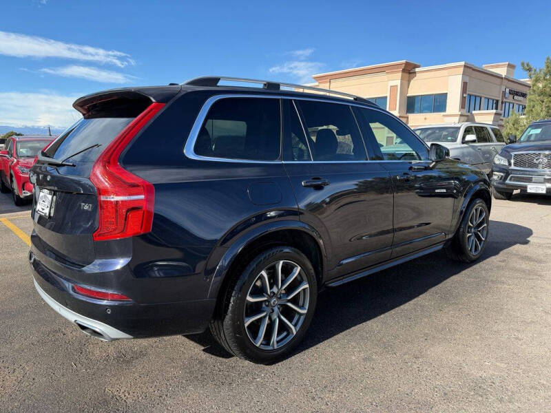 2016 Volvo XC90 T6 Momentum
