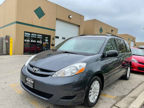 2008 Toyota Sienna for sale at REDA AUTO PORT INC in Villa Park IL