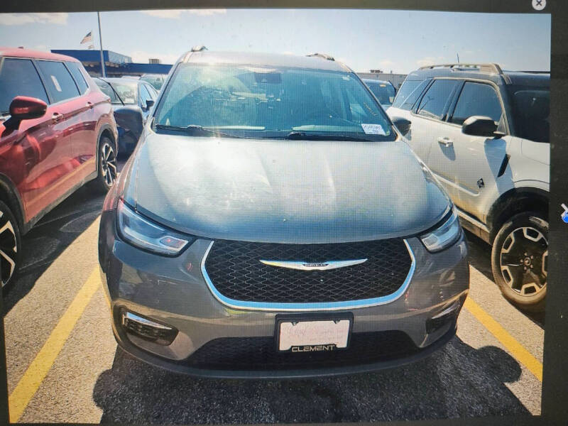 2022 Chrysler Pacifica Touring L