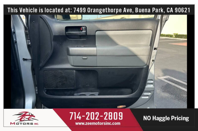 2016 Toyota Sequoia SR5