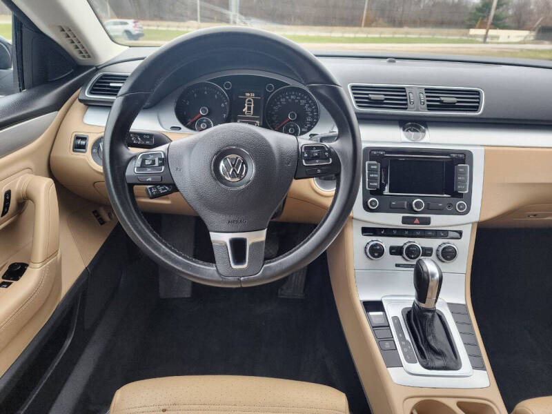 2015 Volkswagen CC Sport photo 24