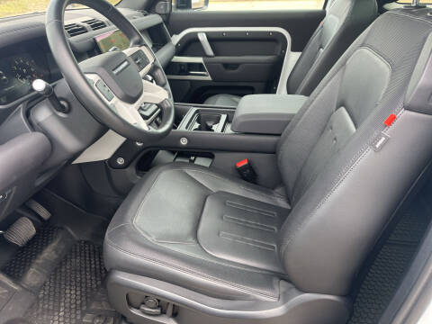 2022 Land Rover Defender 90 X-Dynamic SE