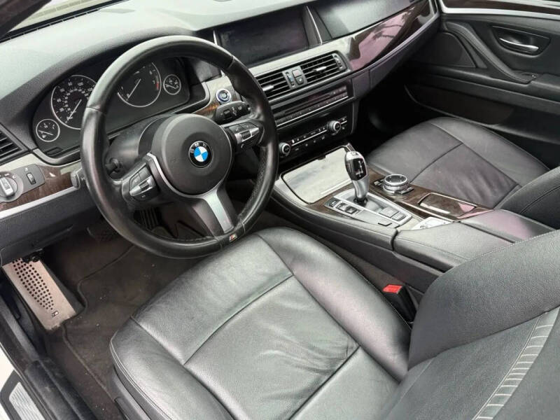 2014 BMW 5 Series 528i