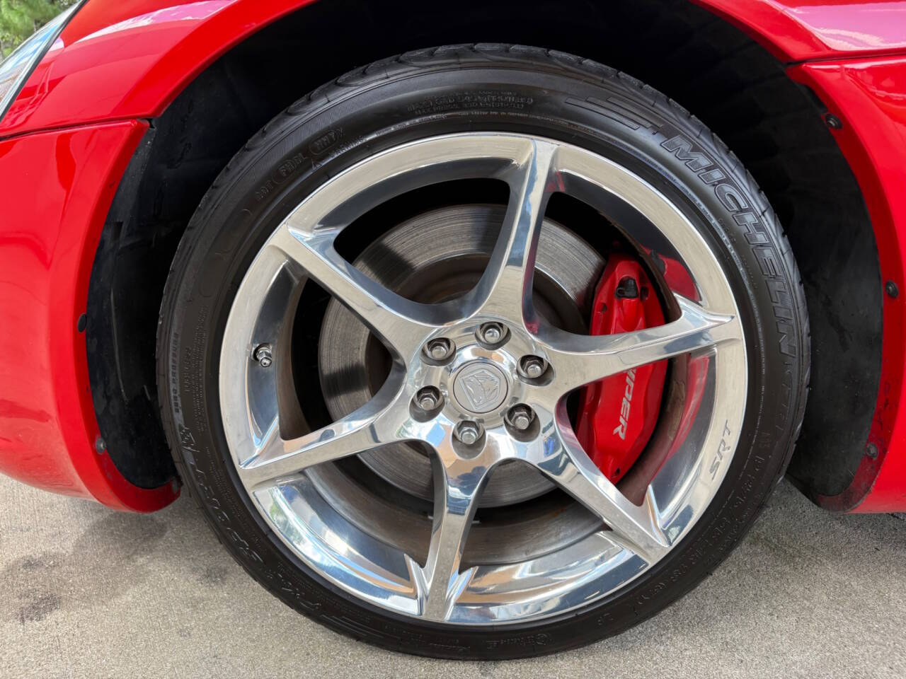 2004 Dodge Viper 24