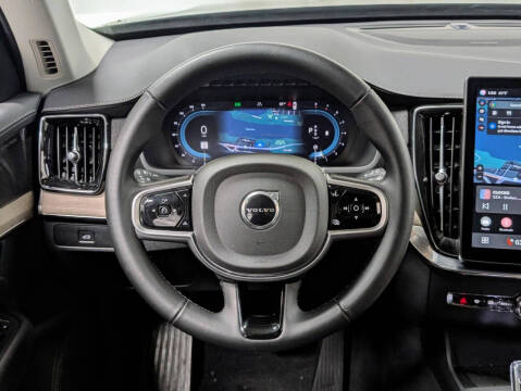 2025 Volvo XC90 B5 Plus Bright Theme 7P