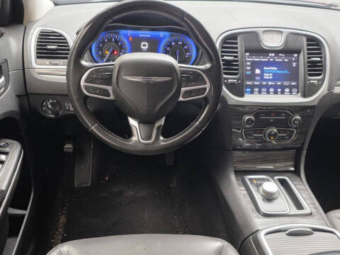 2019 Chrysler 300 Touring