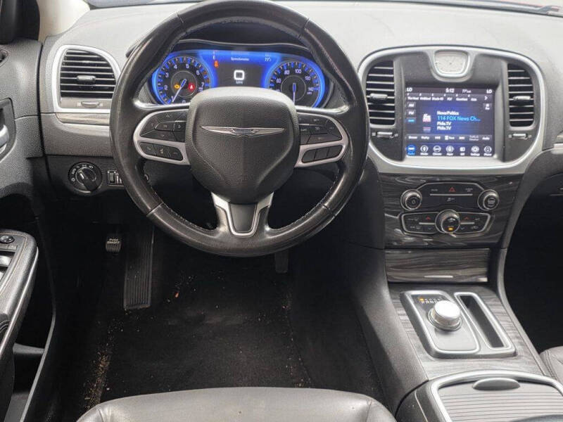 2019 Chrysler 300 Touring