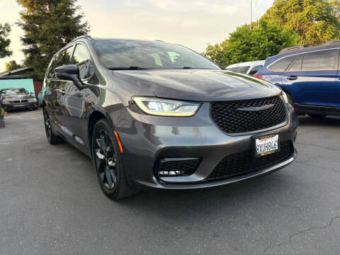 2021 Chrysler Pacifica Touring