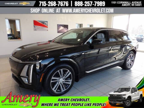 2024 Cadillac LYRIQ Luxury 2