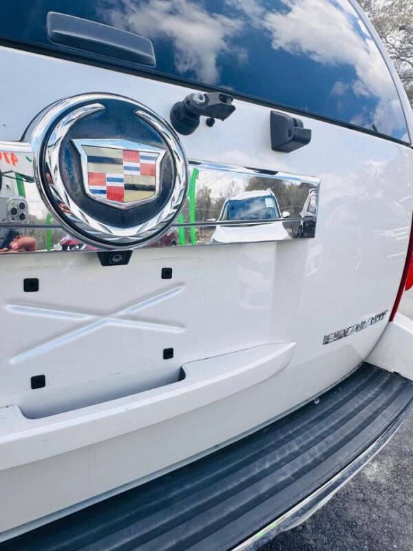 2013 Cadillac Escalade Luxury