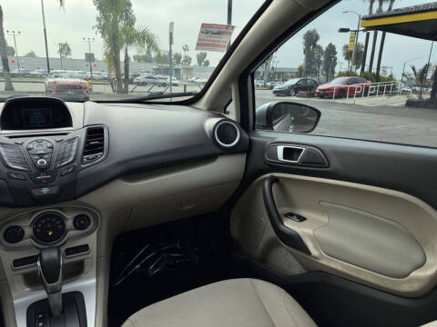 2016 Ford Fiesta SE