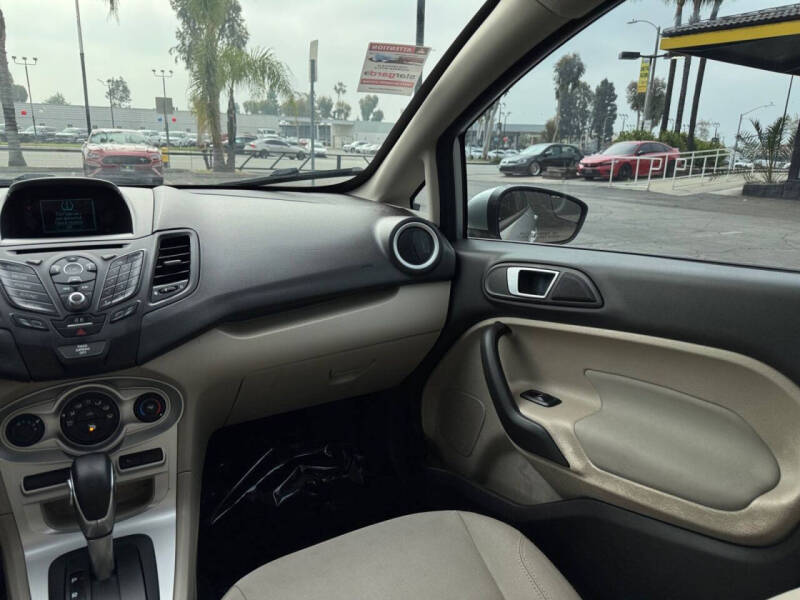2016 Ford Fiesta SE