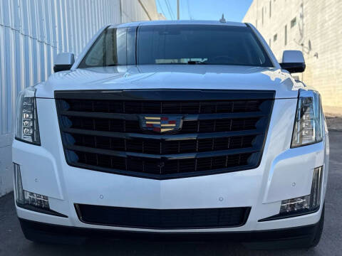 2017 Cadillac Escalade Luxury
