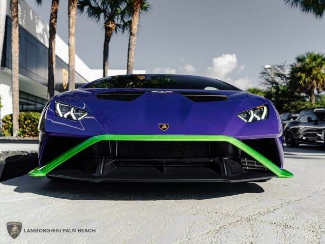 2024 Lamborghini Huracan STO