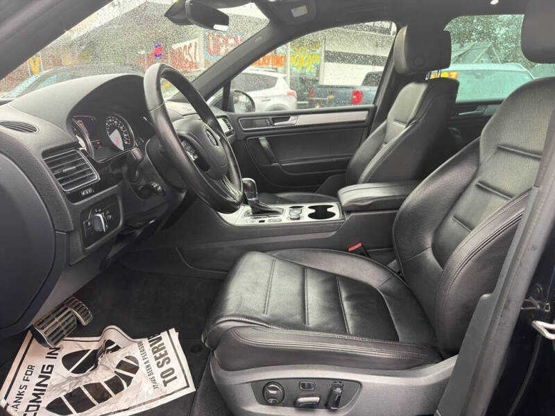 2017 Volkswagen Touareg V6 Wolfsburg