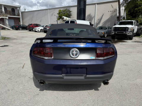 2011 Ford Mustang V6 Premium