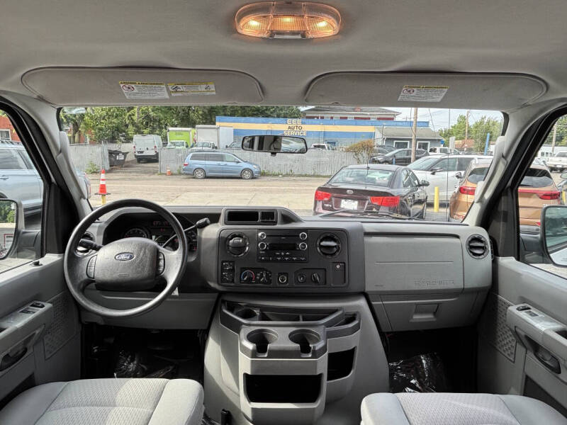 2009 Ford E-Series E-350 SD XL