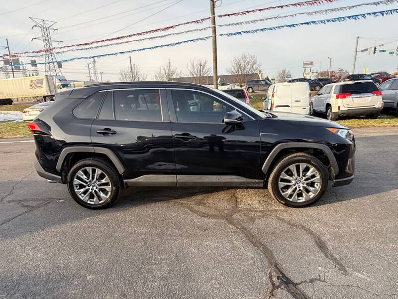 2021 Toyota RAV4 XLE Premium