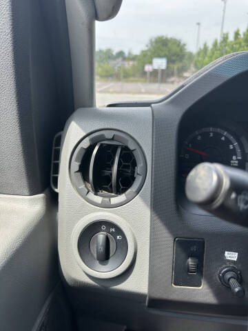 2012 Ford E-Series E-350 SD