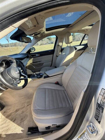 2017 Alfa Romeo Giulia Ti