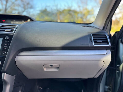 2016 Subaru Forester 2.5i Limited