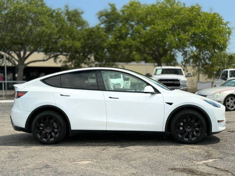 2023 Tesla Model Y Long Range