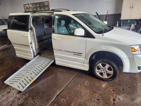 2009 Dodge Grand Caravan for sale at Quality Auto Traders LLC in Mount Vernon NY