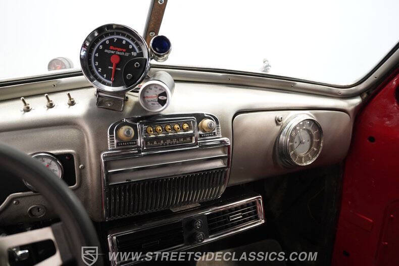 1948 Pontiac Streamliner