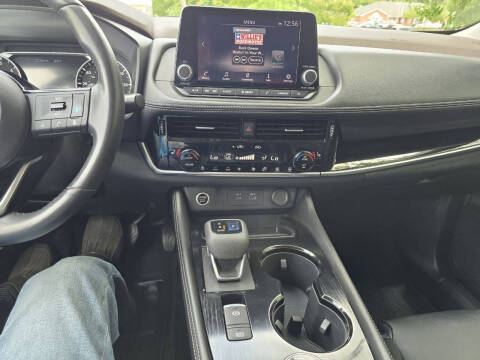 2022 Nissan Rogue SL