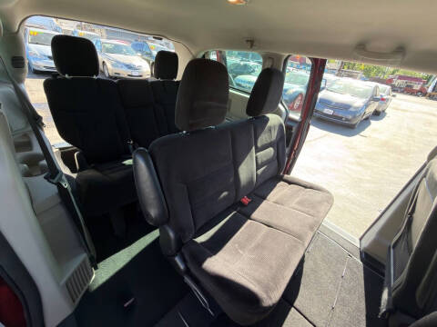 2015 Dodge Grand Caravan American Value Package