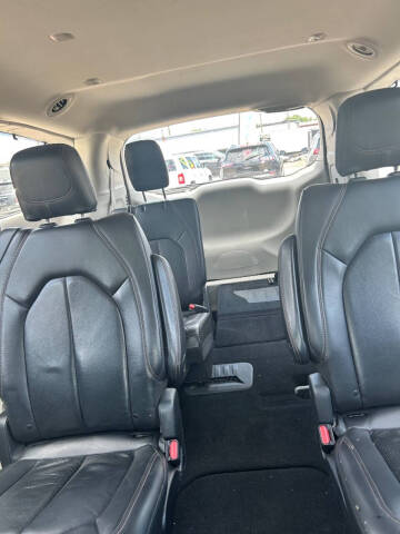 2019 Chrysler Pacifica Touring L