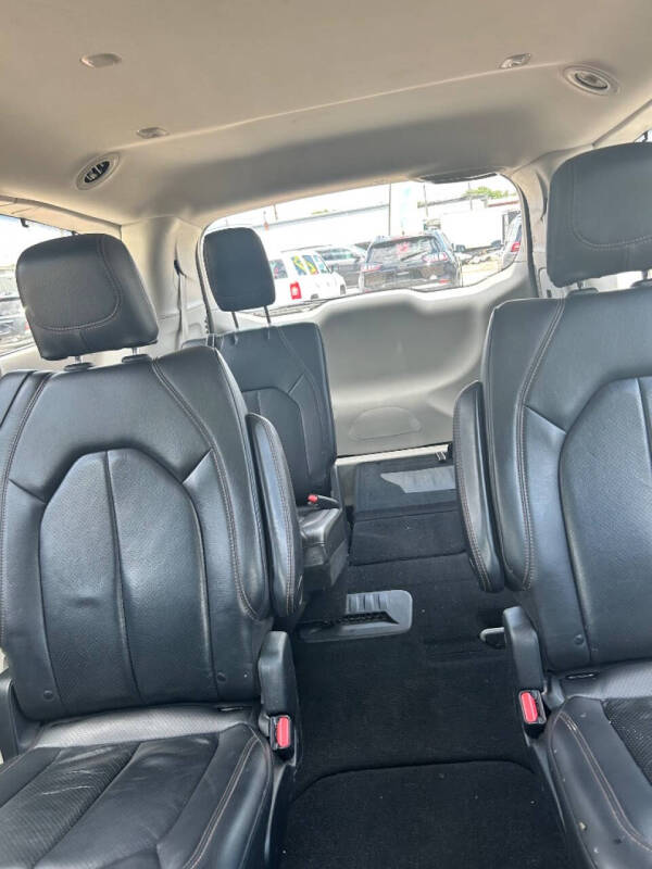 2019 Chrysler Pacifica Touring L