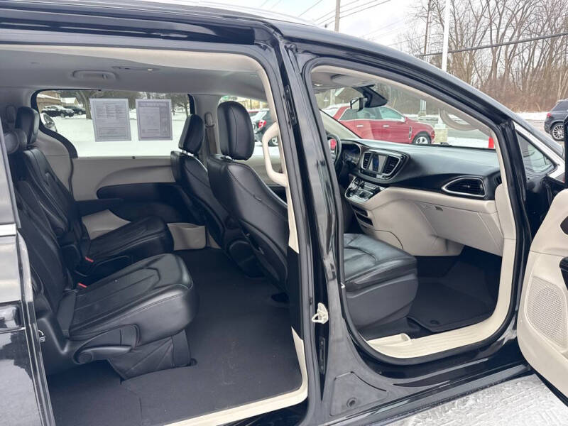 2019 Chrysler Pacifica Touring L