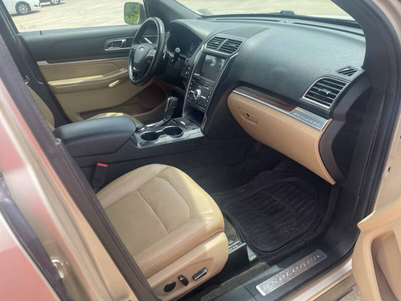 2017 Ford Explorer Limited
