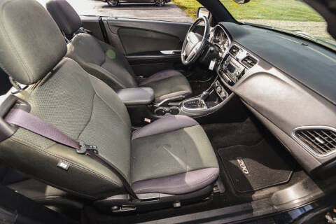 2012 Chrysler 200 Touring