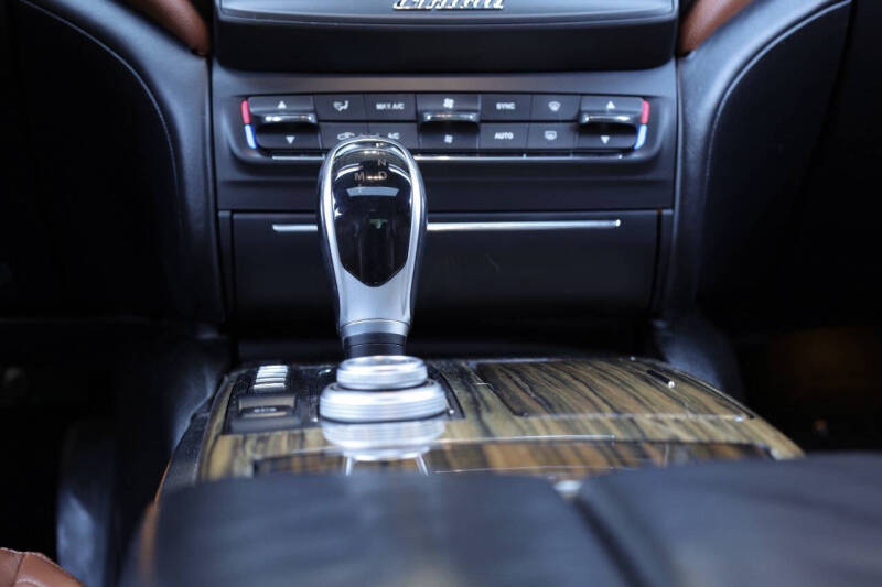 2017 Maserati Ghibli