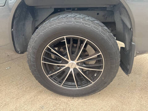 2011 Nissan Titan SV