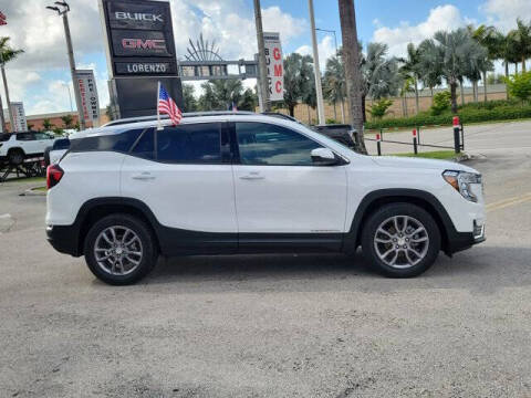 2023 GMC Terrain SLT