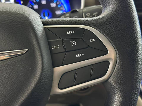 2020 Chrysler Voyager LX