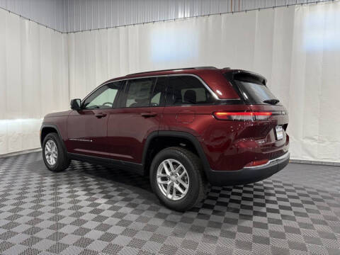 2025 Jeep Grand Cherokee Laredo X