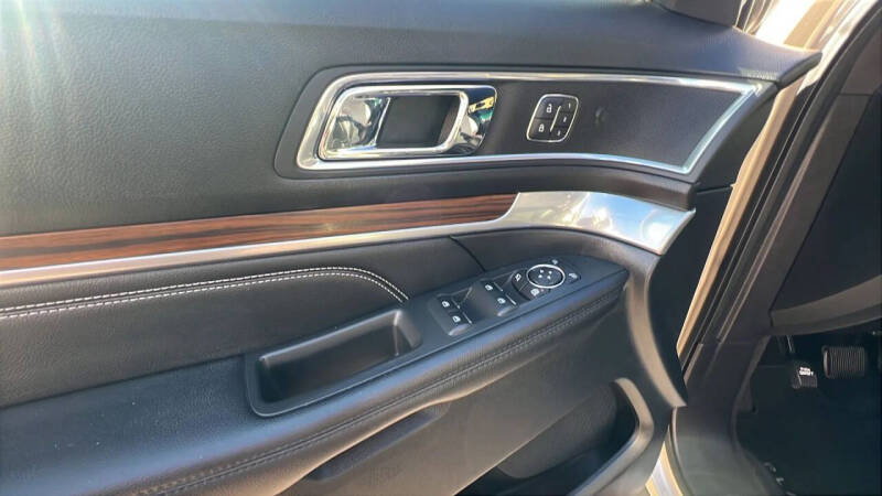 2017 Ford Explorer Limited