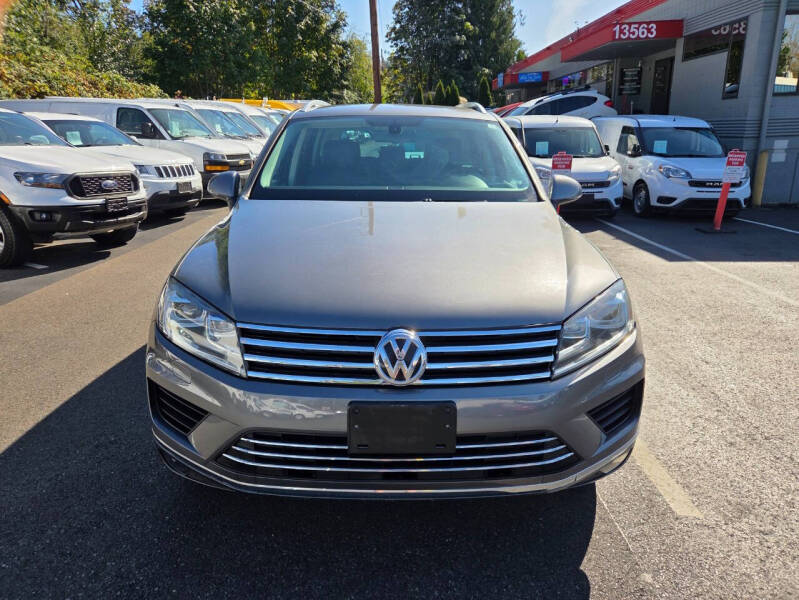 2015 Volkswagen Touareg V6 Sport