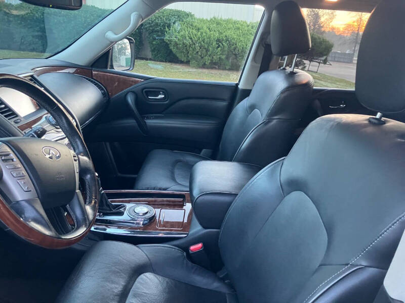 2019 INFINITI QX80 Base photo 6