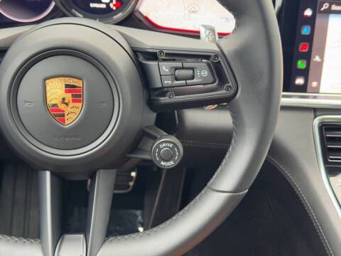 2022 Porsche Panamera 4S E-Hybrid